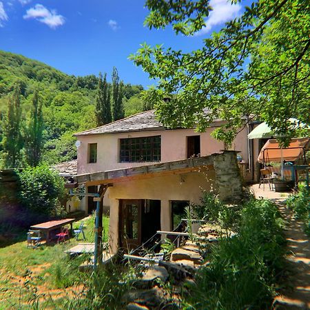 Albergue Eco El Beso - Vegano Tríacastela Dış mekan fotoğraf